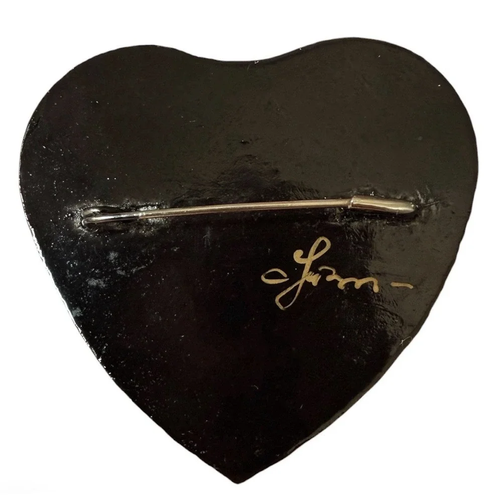 Vintage Russian Zhostovo Style Hand Painted Lacquer Heart Brooch Pin Signed
